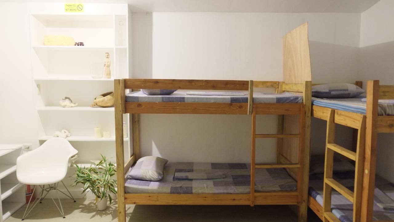 Humble Hut Hostel Manille Extérieur photo
