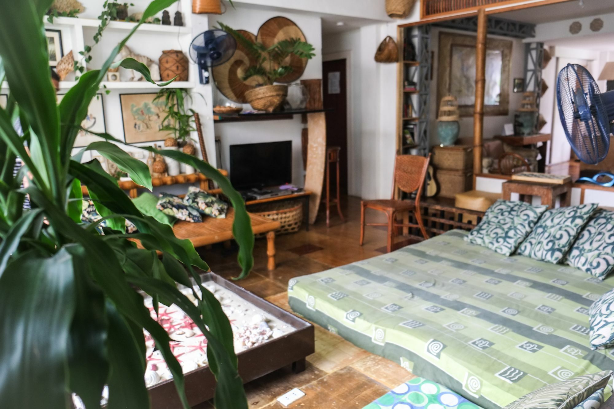 Humble Hut Hostel Manille Extérieur photo